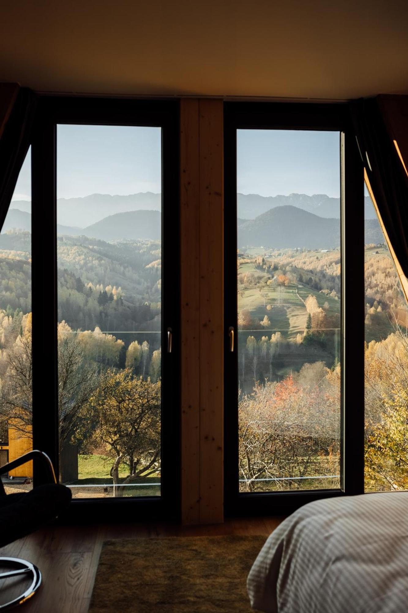 Amont Chalet Peștera Bagian luar foto